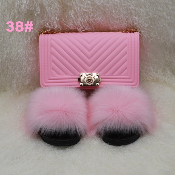 Purse and Fur Slides Set - Picture 11 of 12